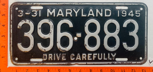 1945 Maryland #396-883 Passenger License Plate