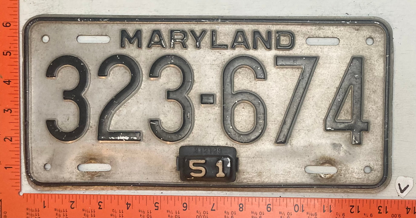 1951 Maryland #323-674 Passenger License Plate