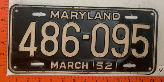 1952 Maryland #486-095 Passenger License Plate