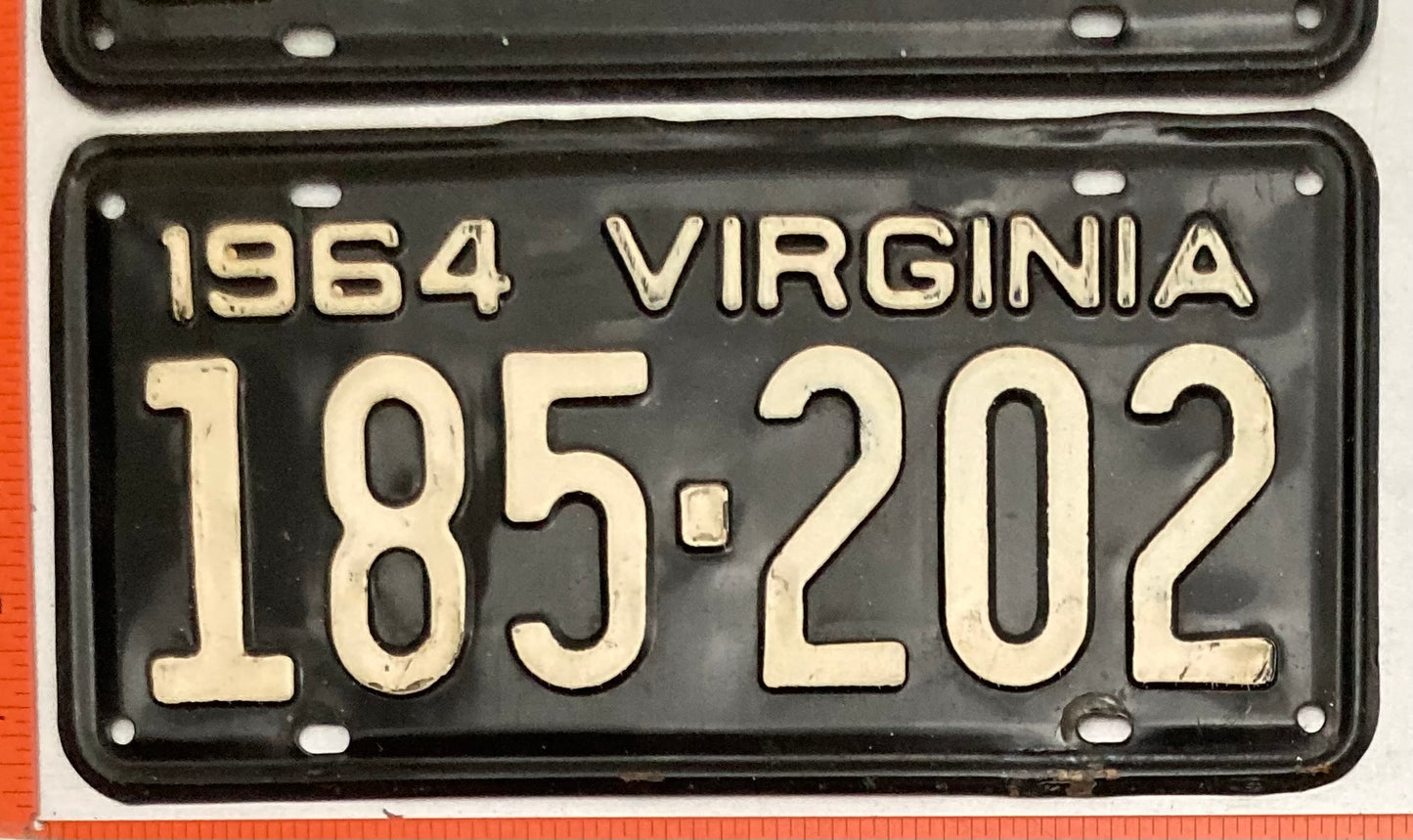 1964 Virginia #185-202 Passenger License Plate PAIR