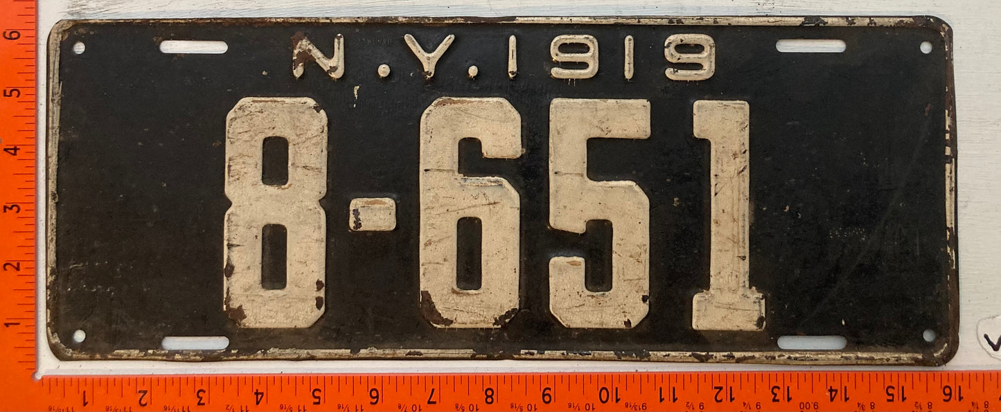 1919 New York #8-651 Passenger License Plate