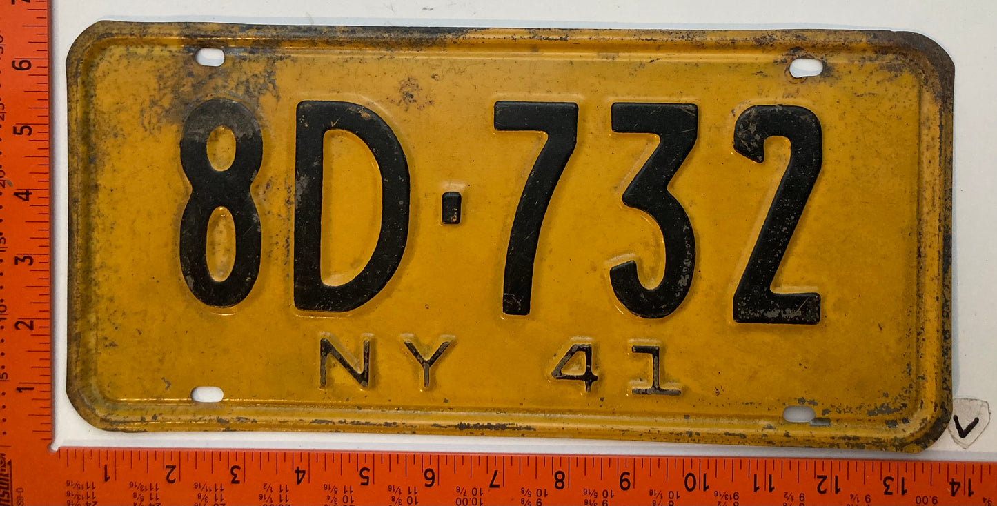 1941 New York #8D-732 Passenger License Plate