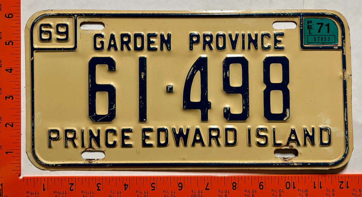 1971 Prince Edward Island #61-498 Passenger License Plate