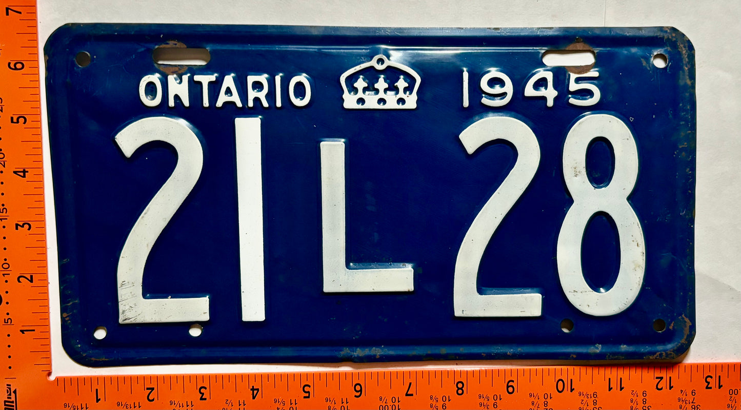 1945 Ontario #21L28 Passenger License Plate
