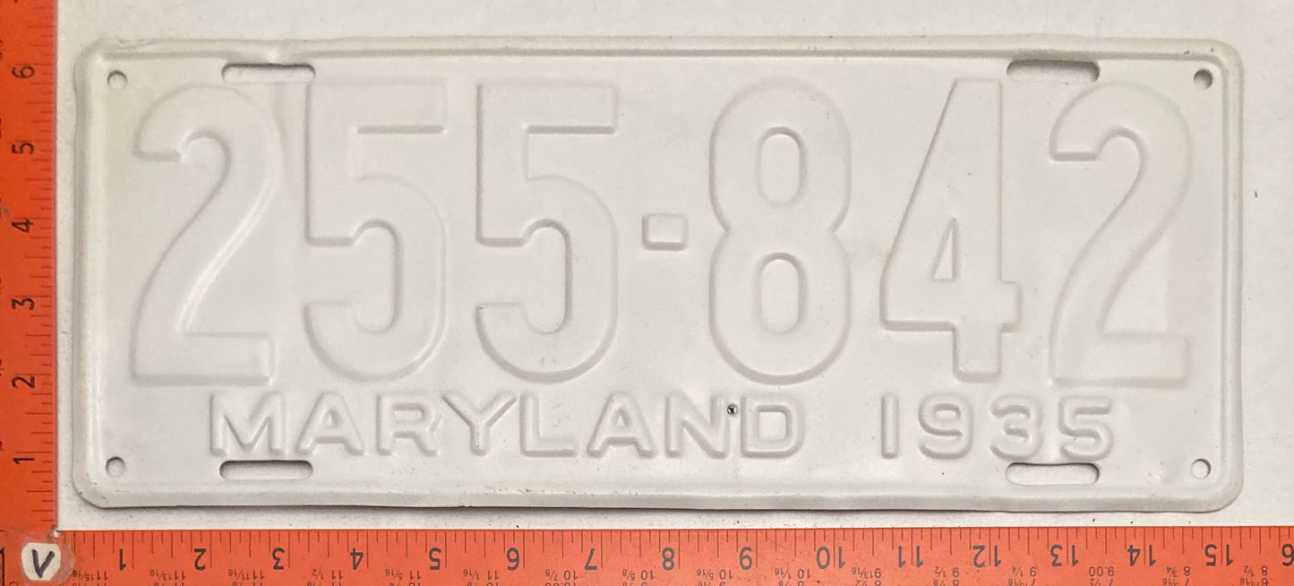 1935 Maryland #255-842 Passenger License Plate