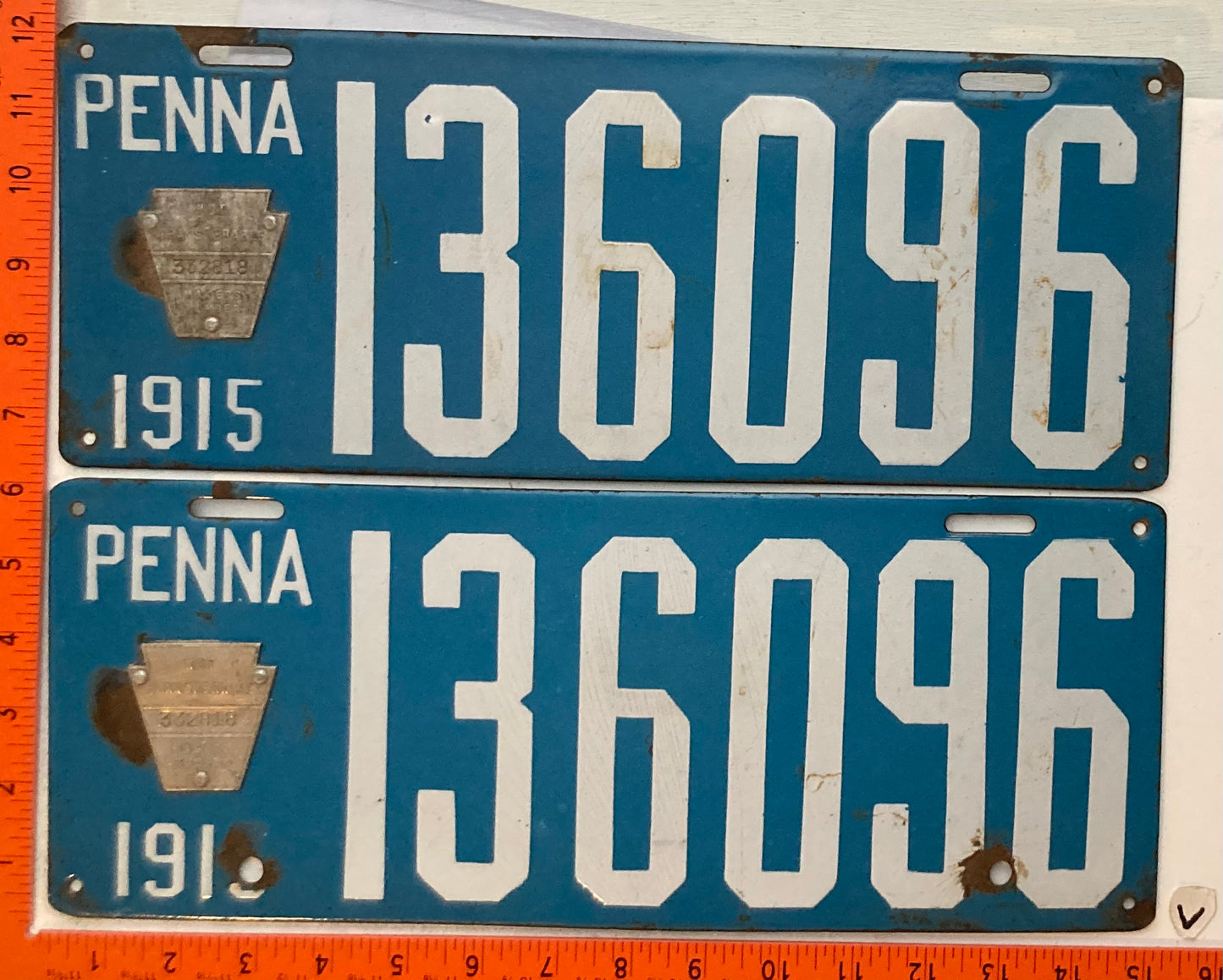 1915 Pennsylvania #136096 Passenger License Plate (Pair)