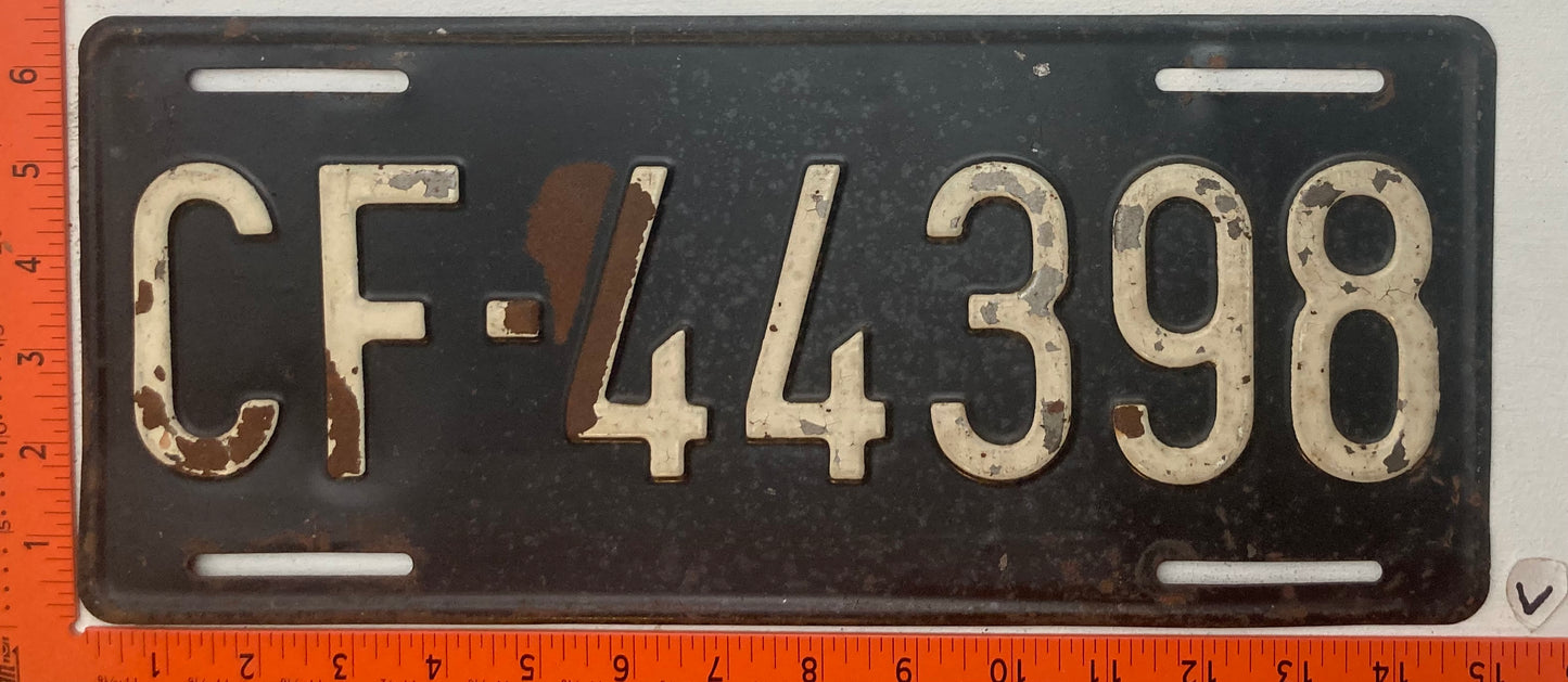 Undated U.S. Forces France #CF-44398 License Plate