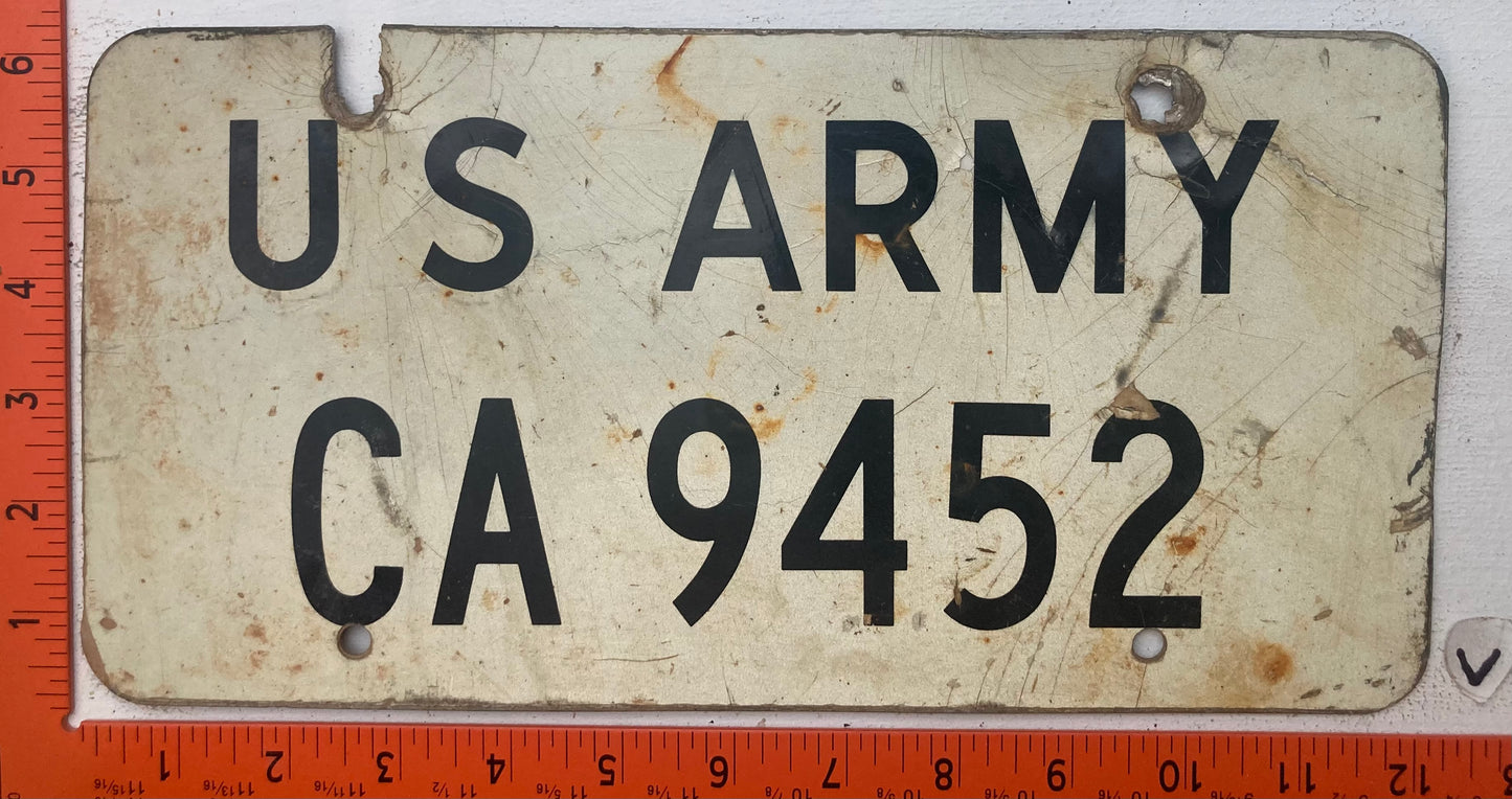 Undated U.S. Army #CA 9452 License Plate