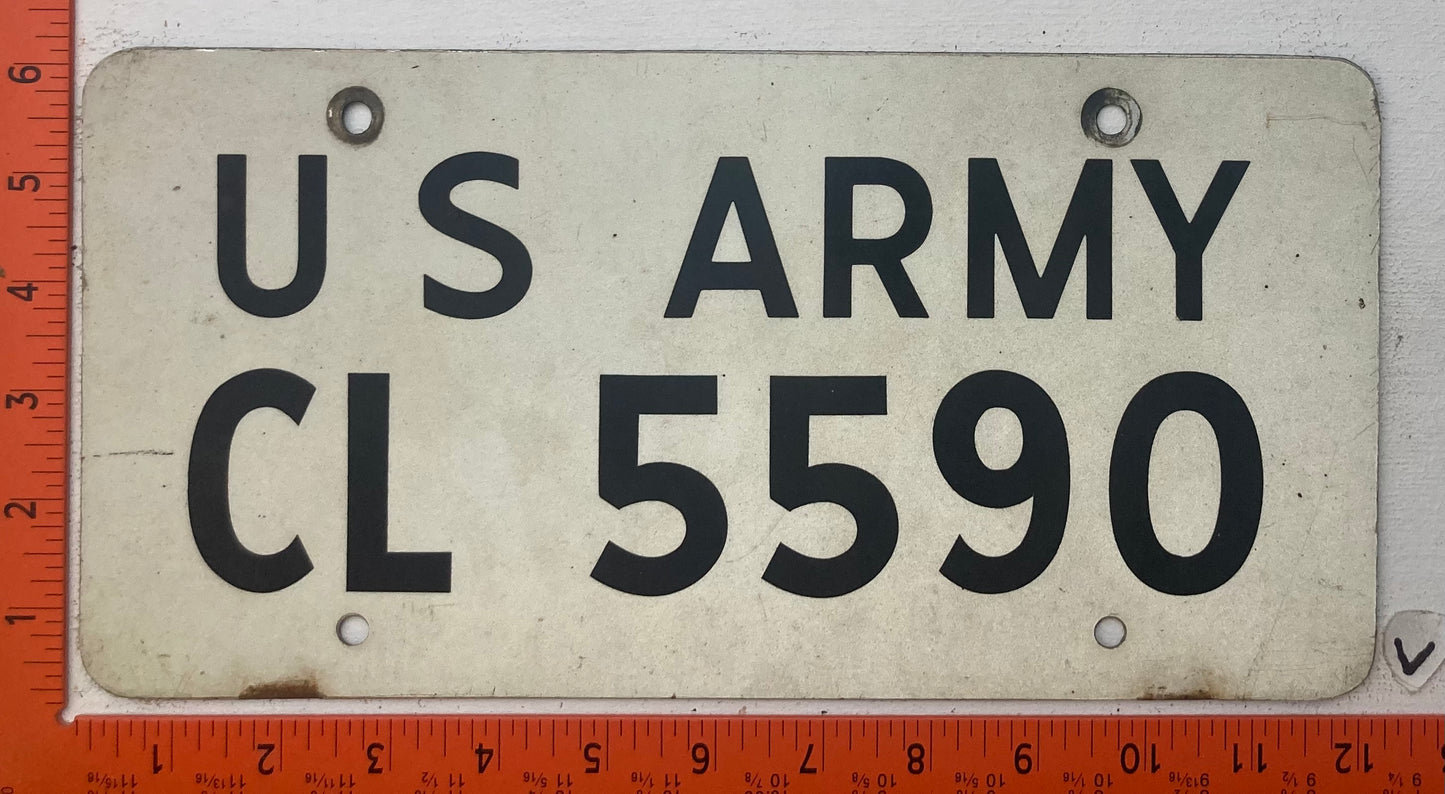 Undated U.S. Army #CL 5590 License Plate