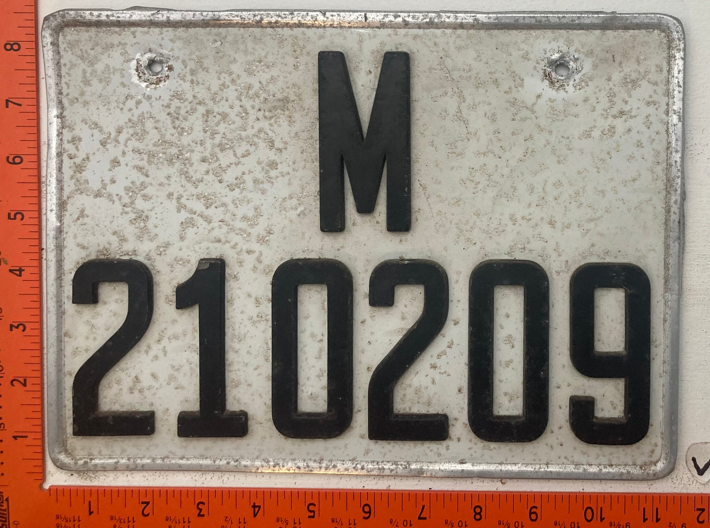 Undated U.S. Forces Spain #M 210209 License Plate