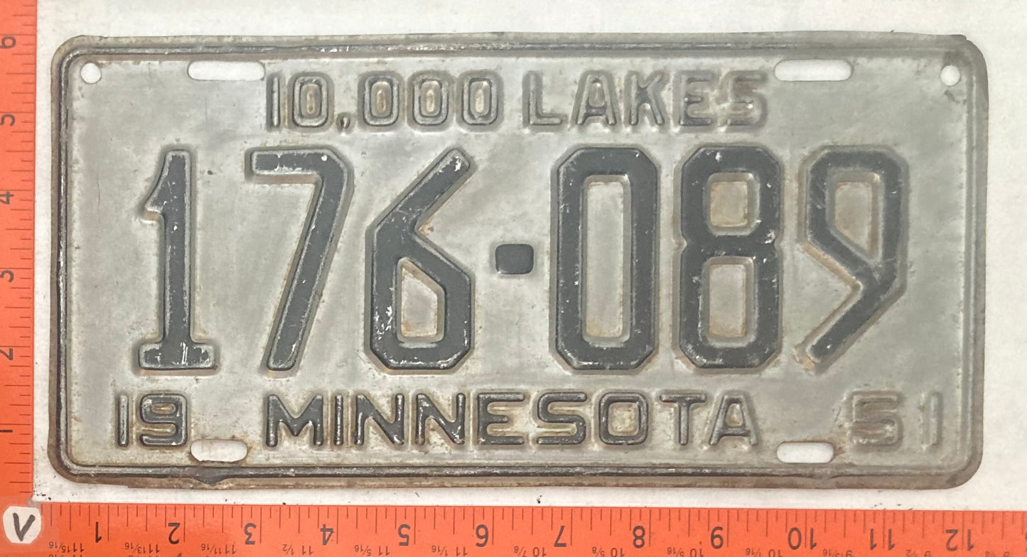 1951 Minnesota #176-089 Passenger License Plate