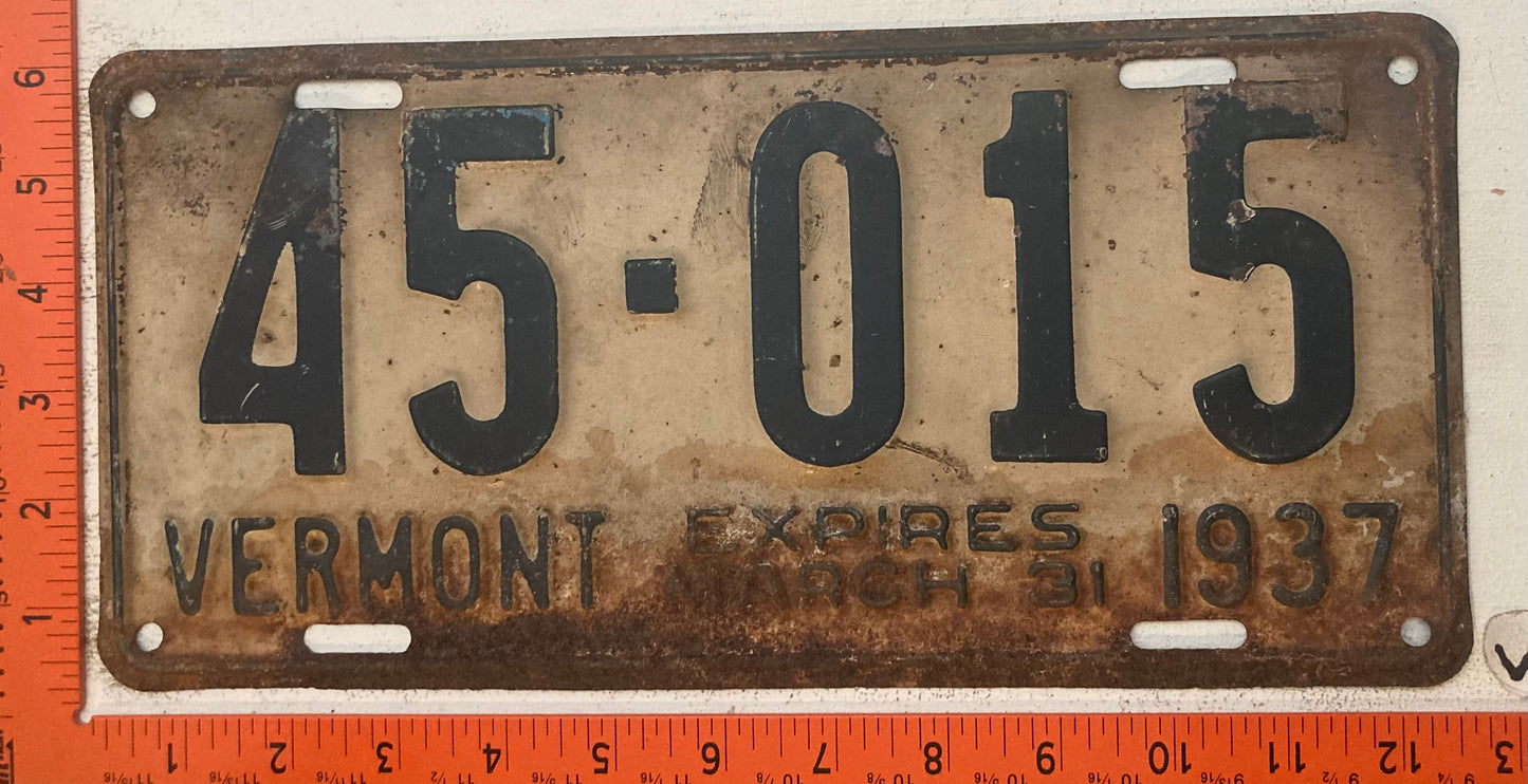 1937 Vermont #45-015 Passenger License Plate
