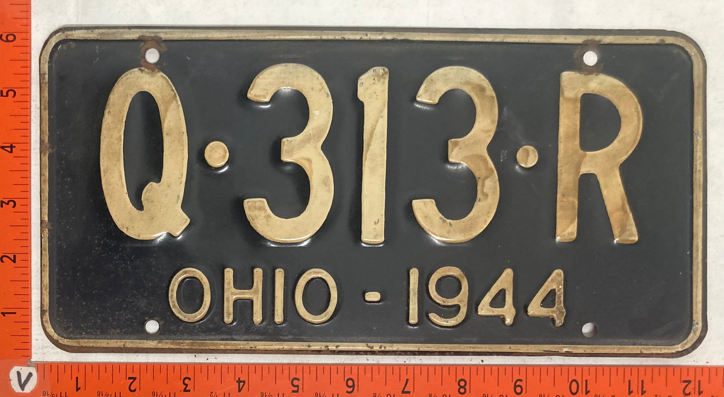 1944 Ohio #Q-313-R Passenger License Plate