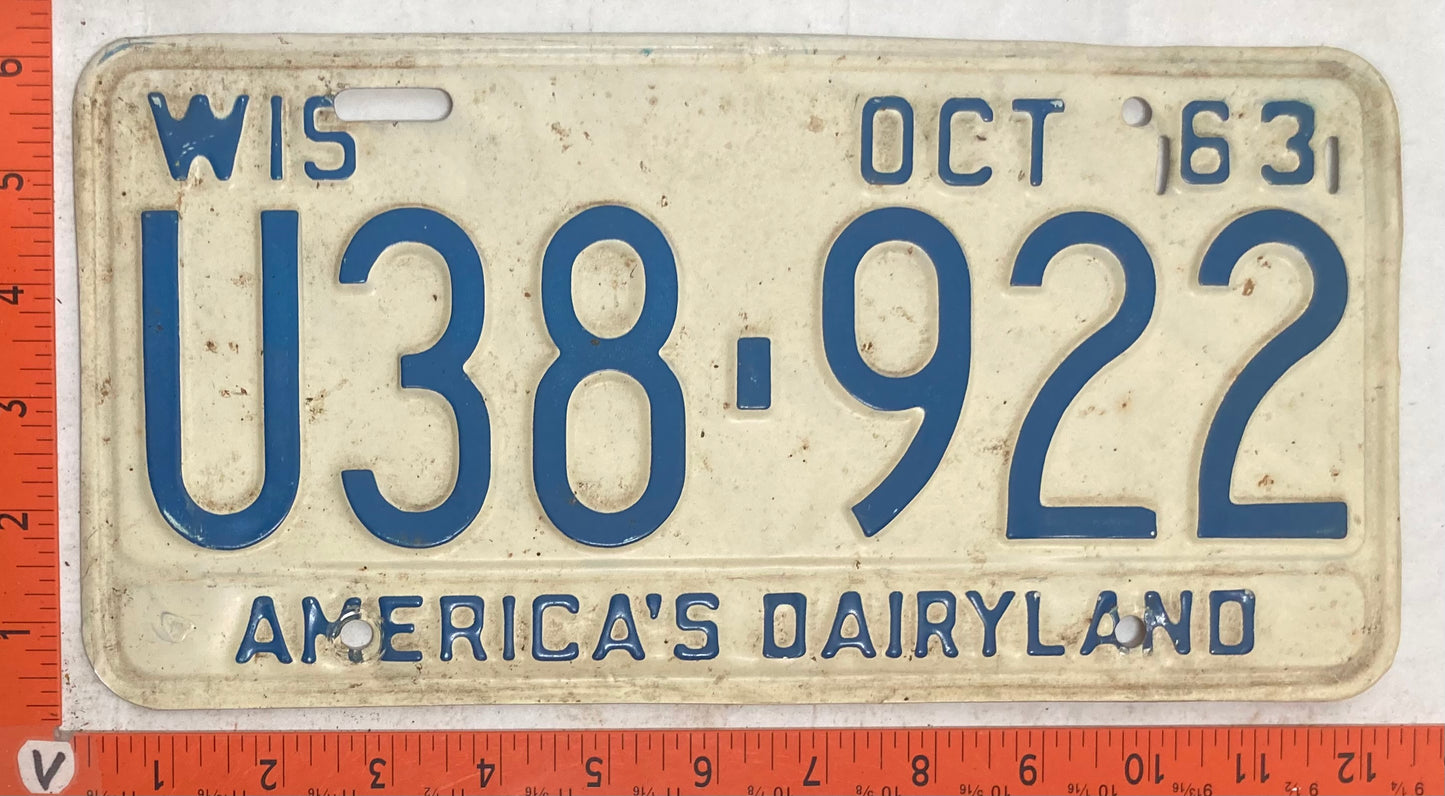 1963 Wisconsin #U38-922 Passenger License Plate