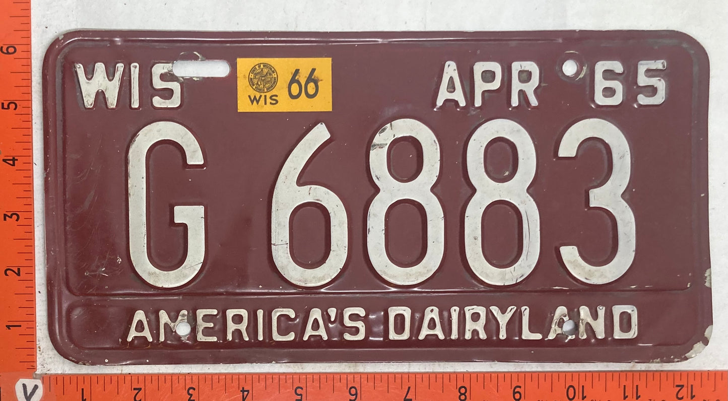 1966 Wisconsin #G 6883 Passenger License Plate