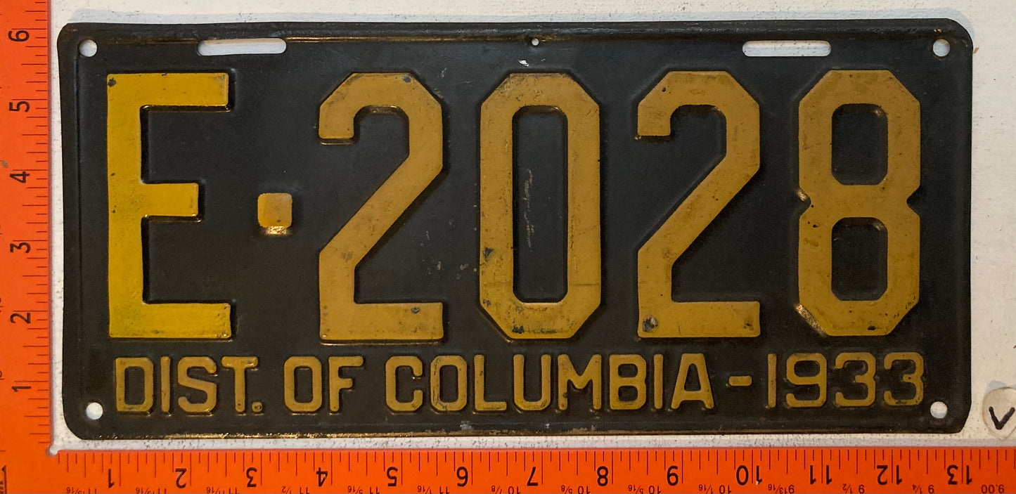 1933 Washington, DC #E-2028 Passenger License Plate