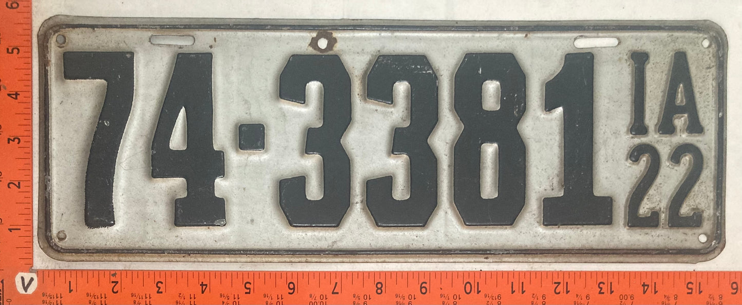 1922 Iowa #74-3381 Passenger License Plate
