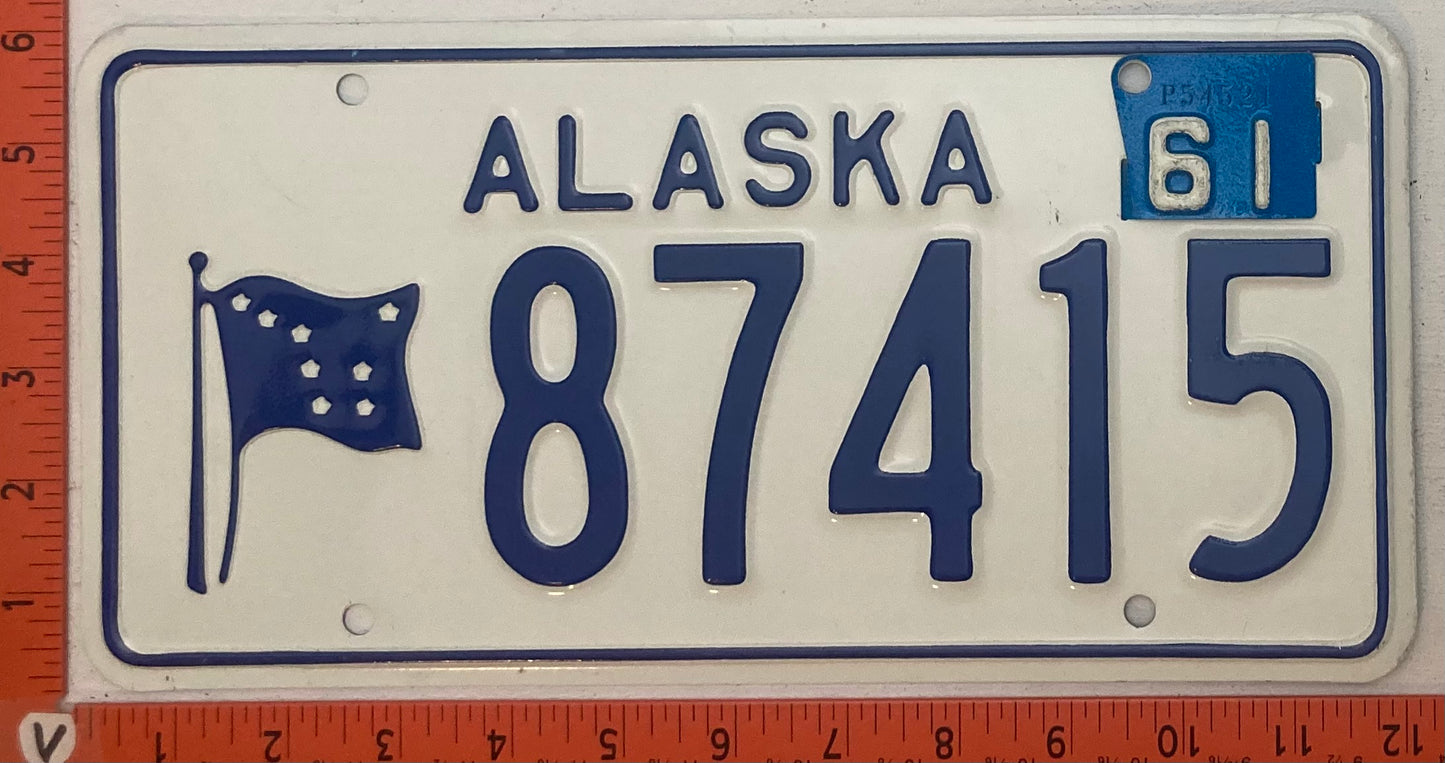 1961 Alaska #87415 Passenger License Plate