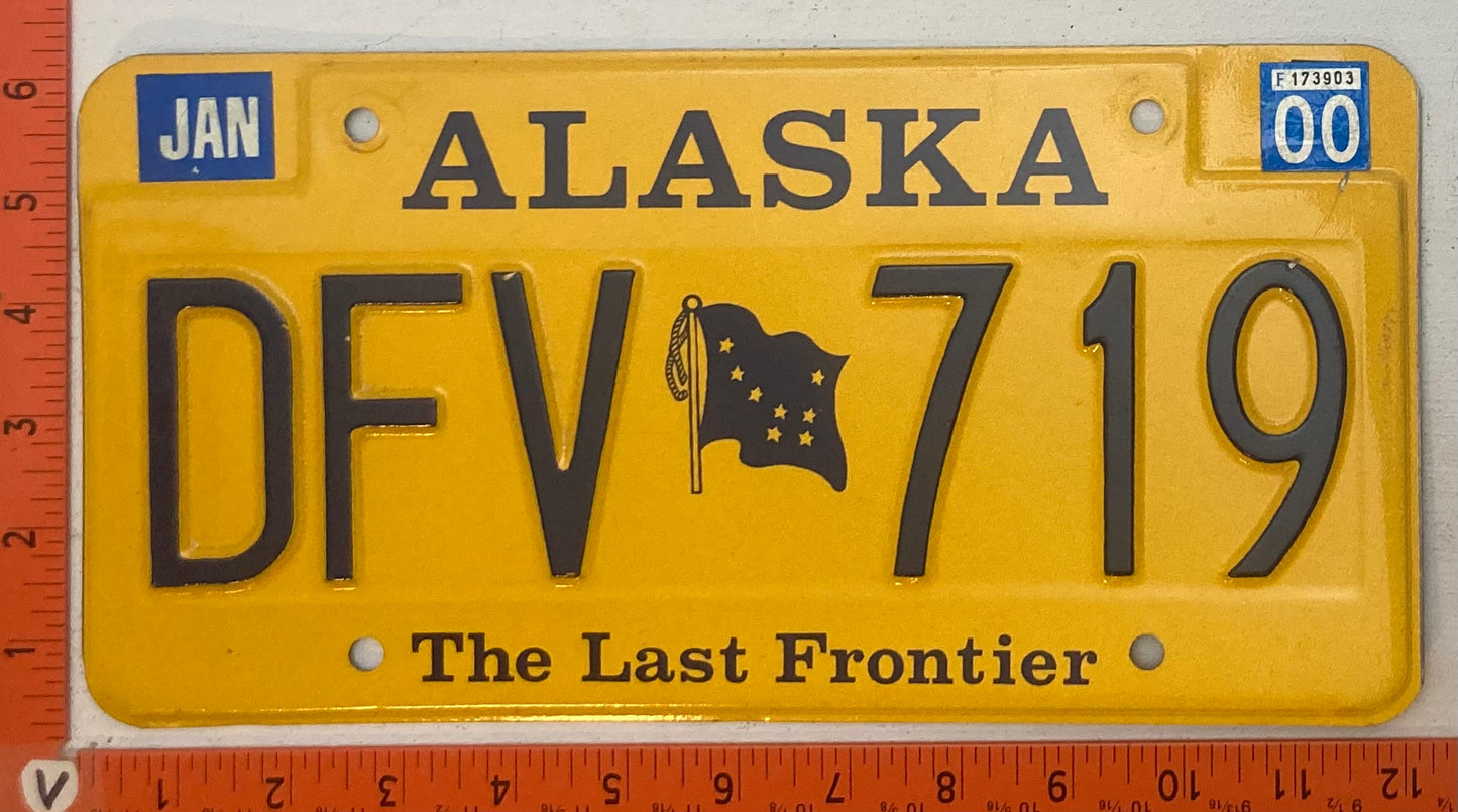 2000 Alaska #DFV 719 Passenger License Plate
