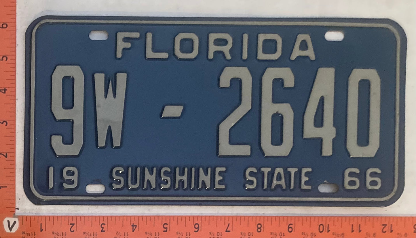 1966 Florida #9W-2640 Passenger License Plate
