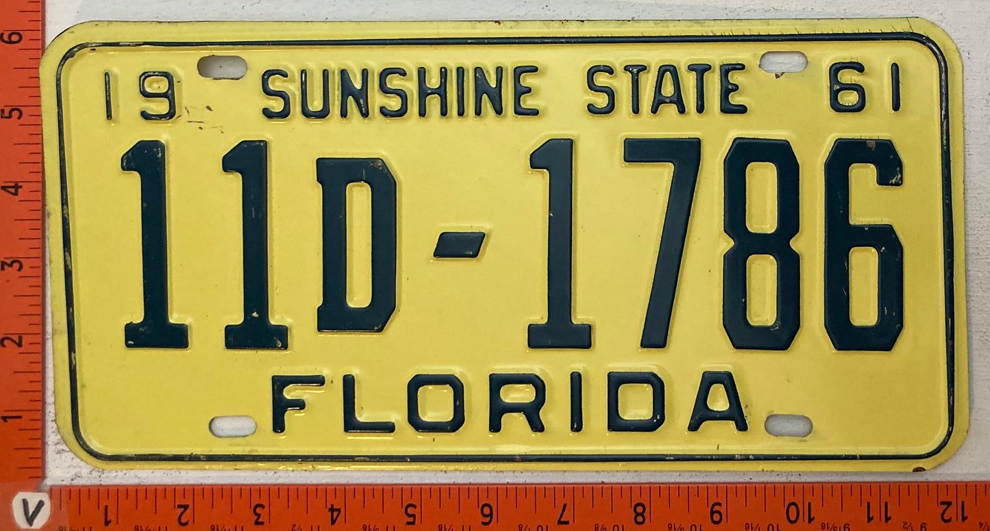 1961 Florida #11D-1786 Passenger License Plate