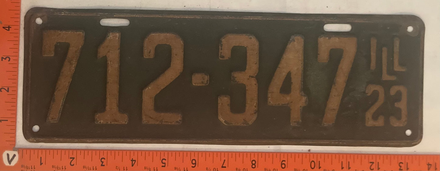 1923 Illinois #712-347 Passenger License Plate
