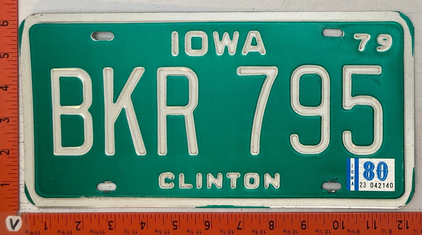 1980 Iowa #BKR 795 Passenger License Plate