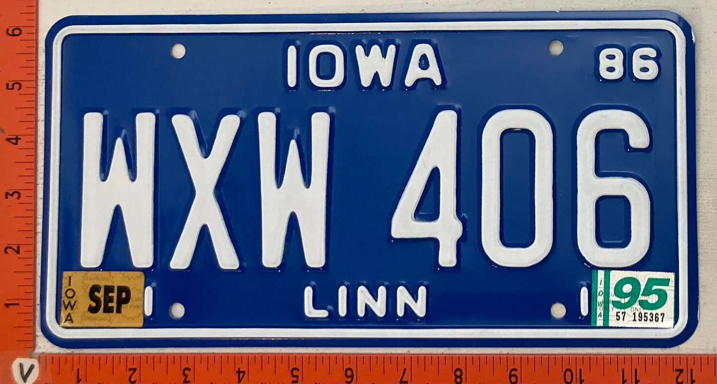 1995 Iowa #WXW 406 Passenger License Plate