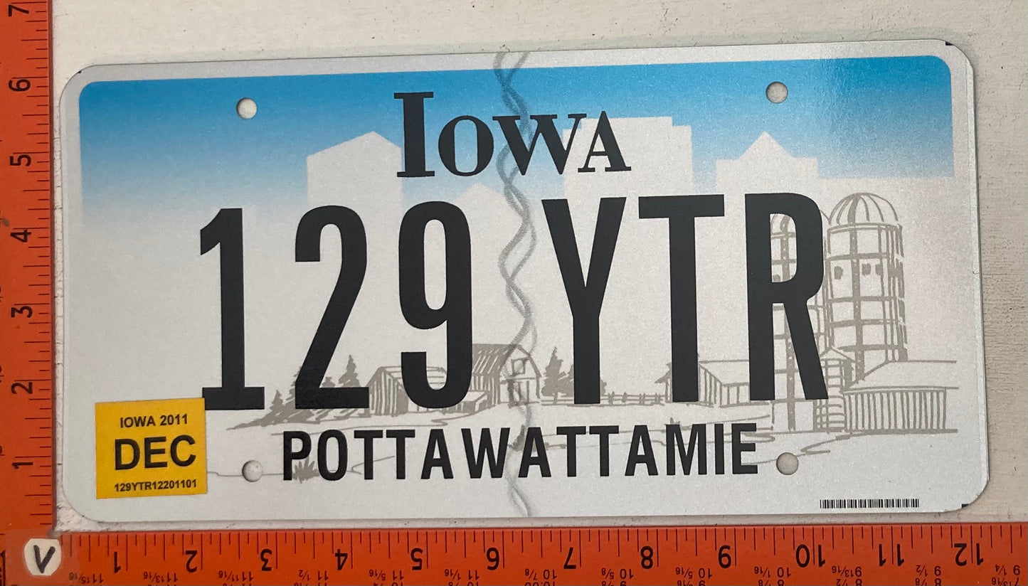 2011 Iowa #129 TYR Passenger License Plate