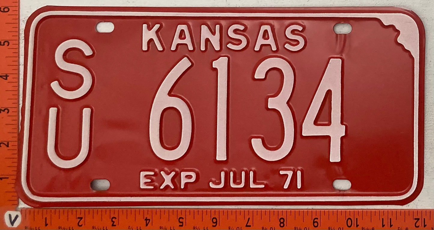1971 Kansas #S/U 6134 Passenger License Plate
