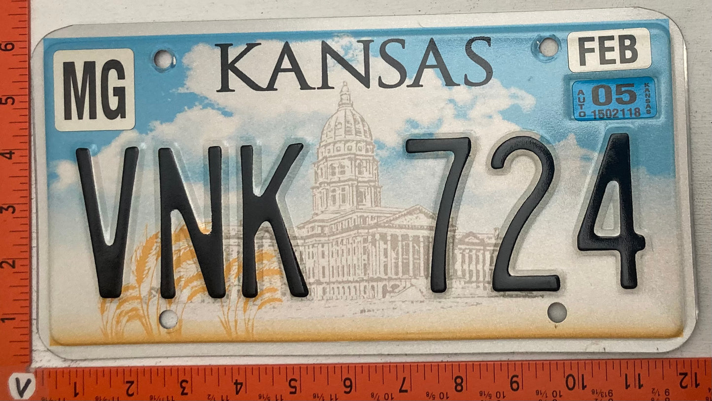 2005 Kansas #VNK 724 Passenger License Plate