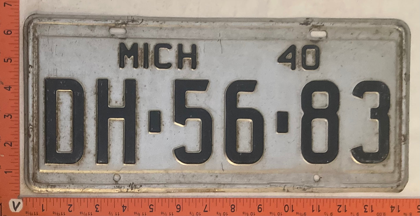 1940 Michigan #DH-56-83 Passenger License Plate