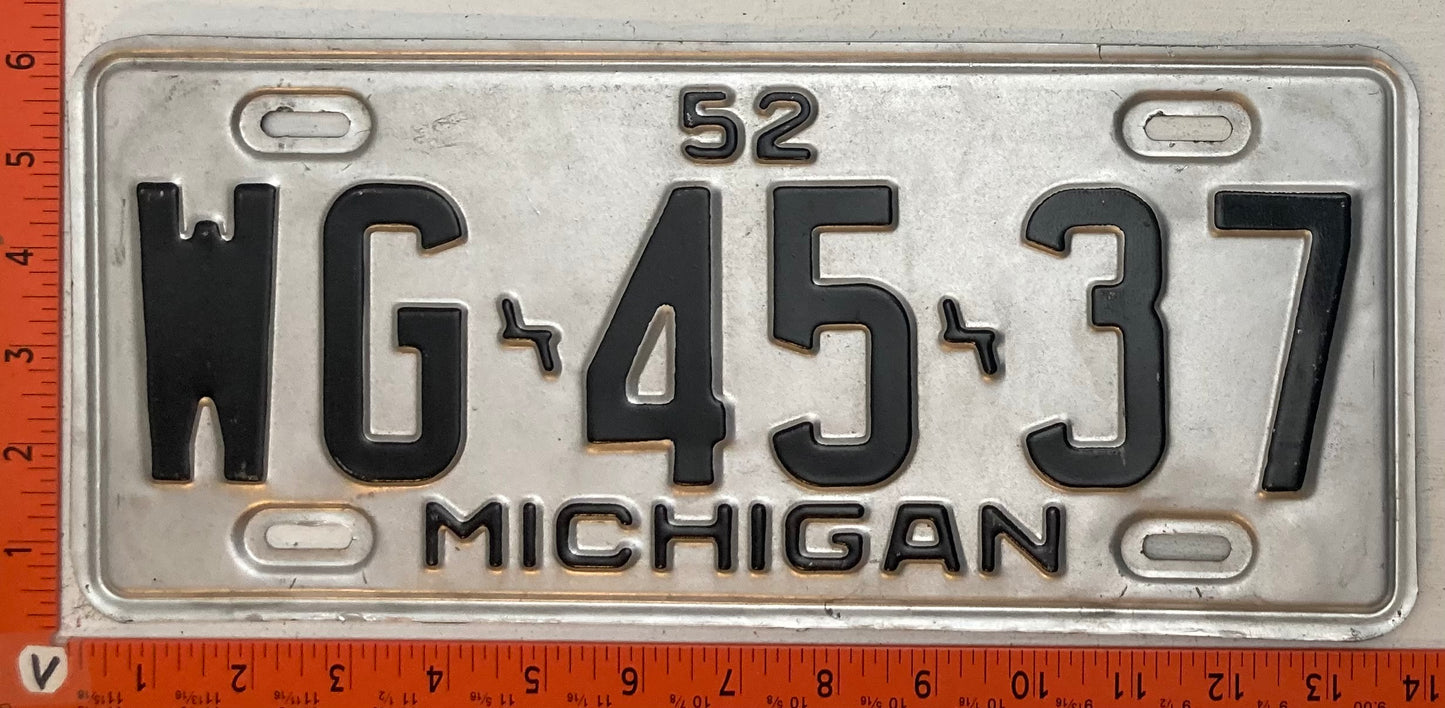 1952 Michigan #WG-45-37 License Plate