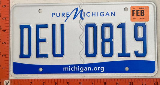 2015 Michigan #DEU 0819 Passenger License Plate