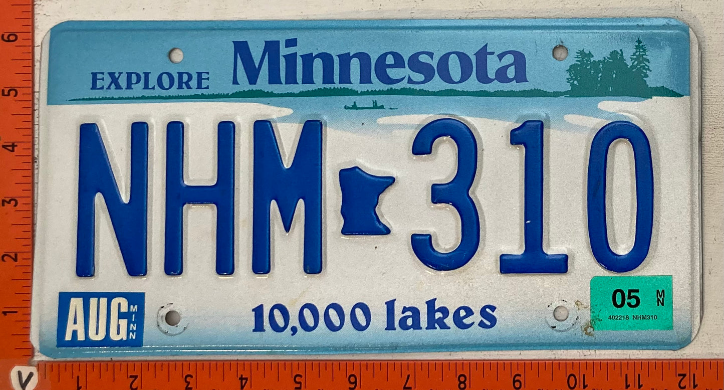 2005 Minnesota #NHM 310 Passenger License Plate