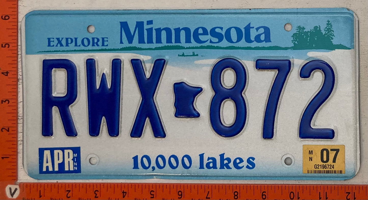 2007 Minnesota #RWX 872 Passenger License Plate