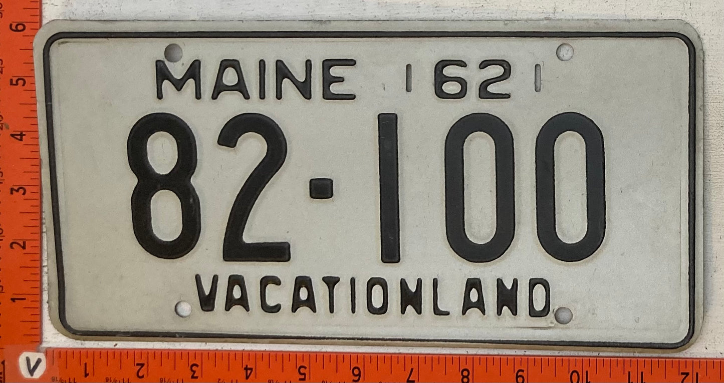1962 Maine #82-100 Passenger License Plate
