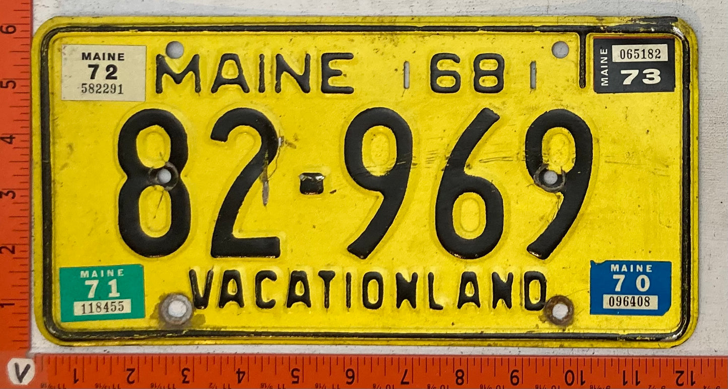 1973 Maine #82 969 Passenger License Plate