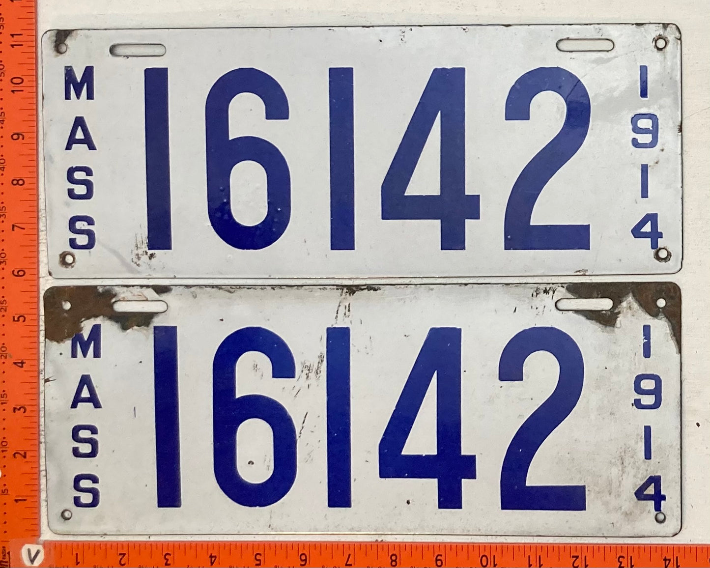1914 Massachusetts #16142 Passenger License Plate (Pair)