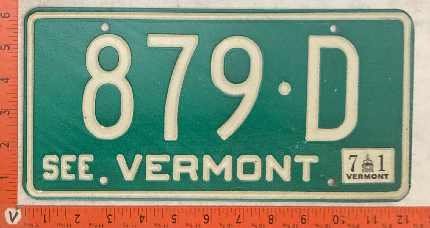 1971 Vermont #879-D Passenger License Plate