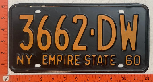 1960 New York #3662-DW Passenger License Plate