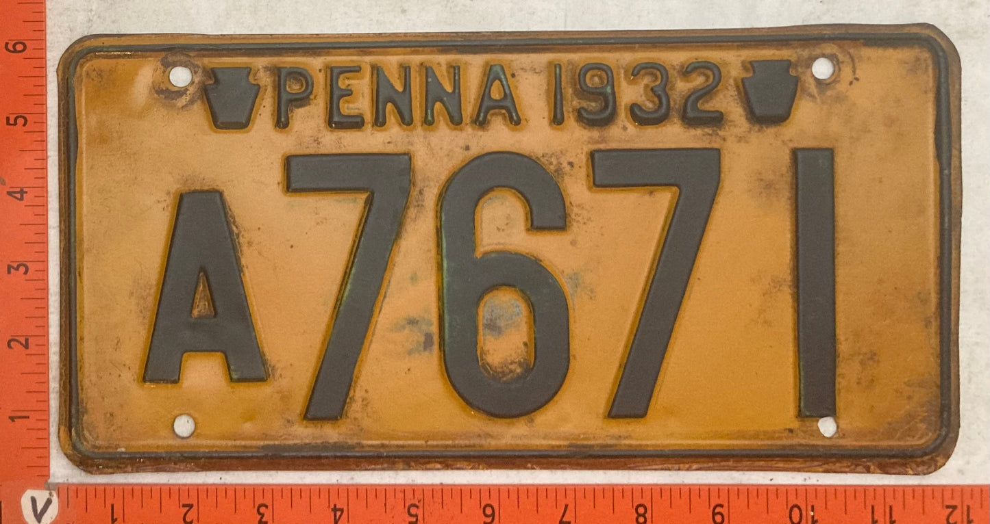 1932 Pennsylvania #A7671 Passenger License Plate