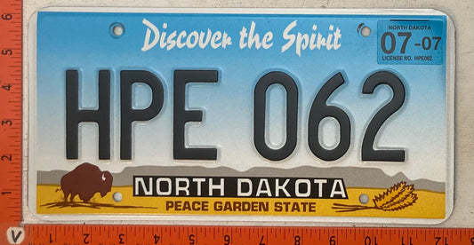 2007 North Dakota #HPE 062 Passenger License Plate