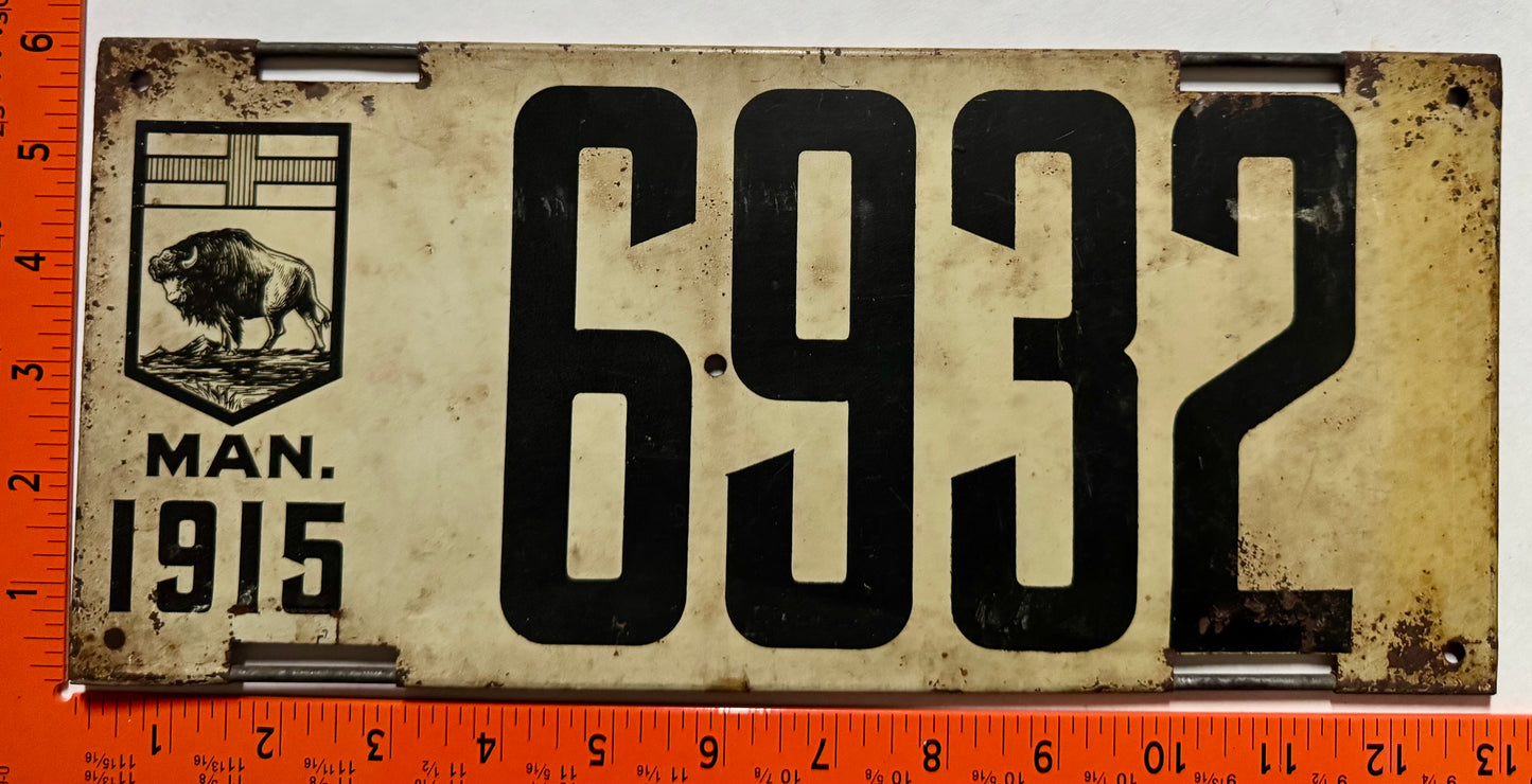 1915 Manitoba #6932 Passenger License Plate