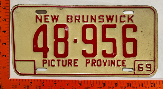 1969 New Brunswick #48-956 Passenger License Plate