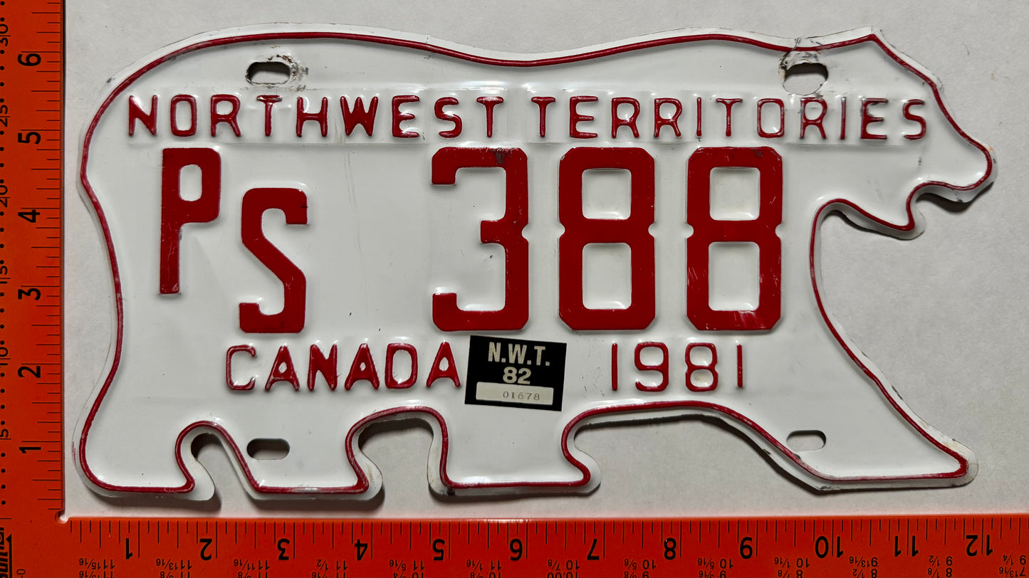 1982 Northwest Territories #PS 388 Public Service License Plate