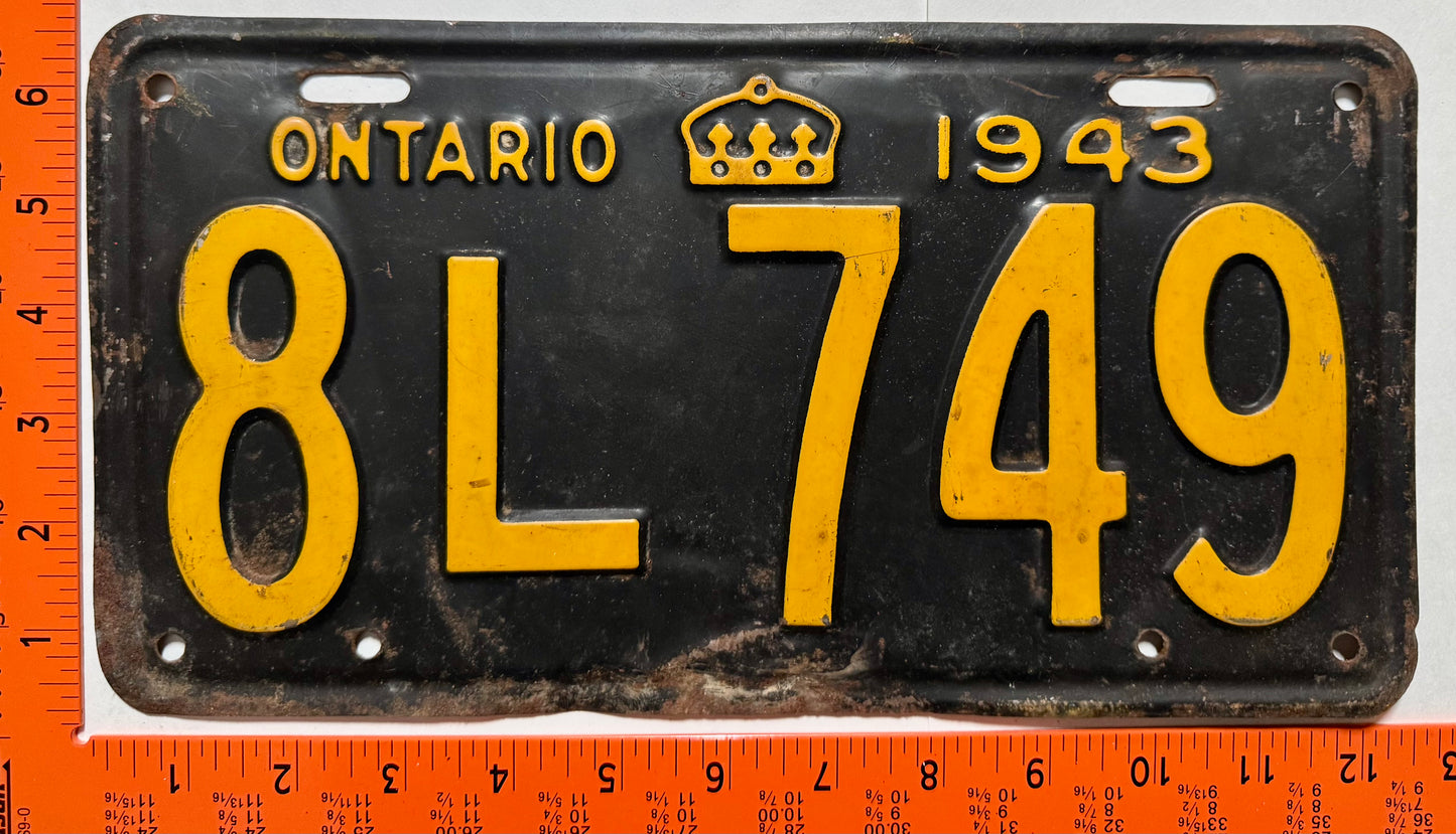 1943 Ontario #8L749 Passenger License Plate