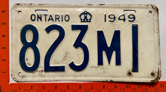 1949 Ontario #823M1 Passenger License Plate