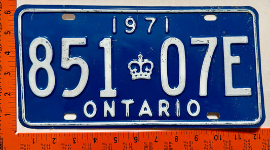 1971 Ontario #851 078E Passenger License Plate