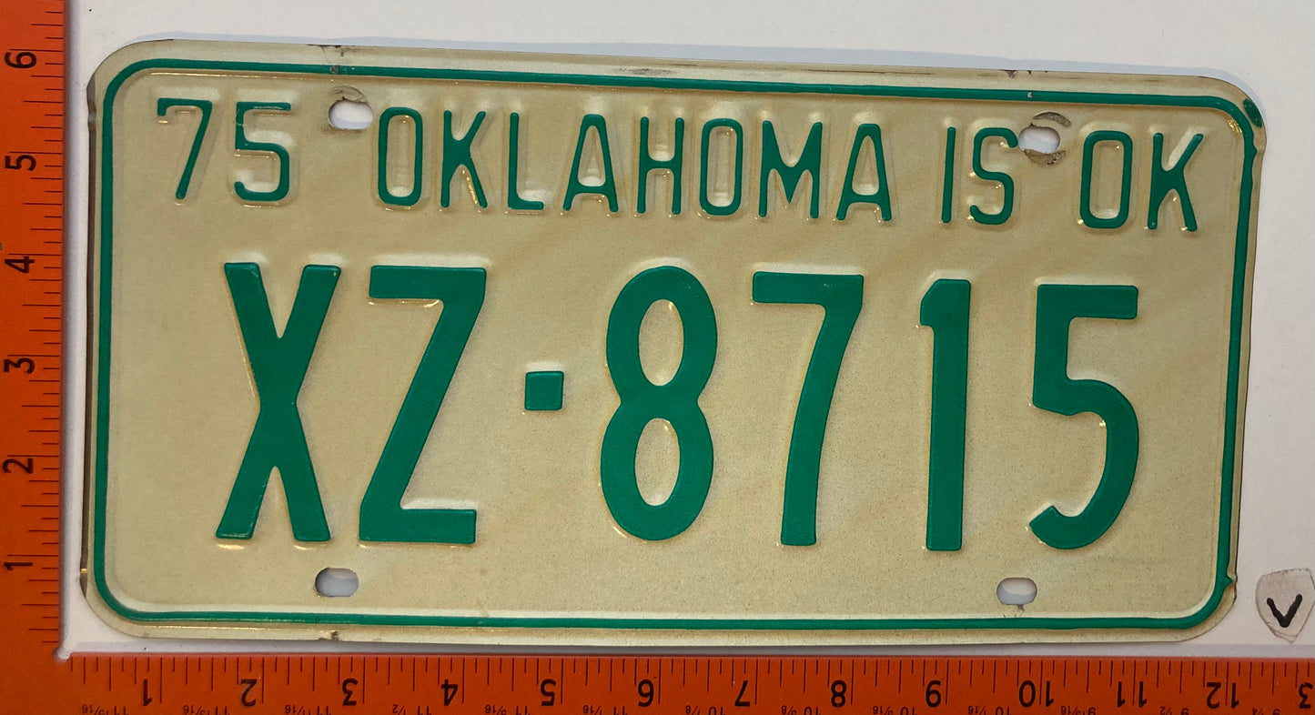 1975 Oklahoma #XZ-8715 Passenger License Plate